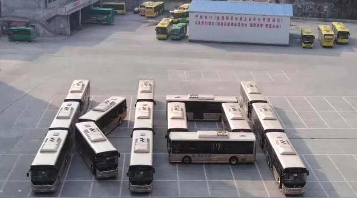 红龙扑克13台纯电动公交车投放“K101”路运行